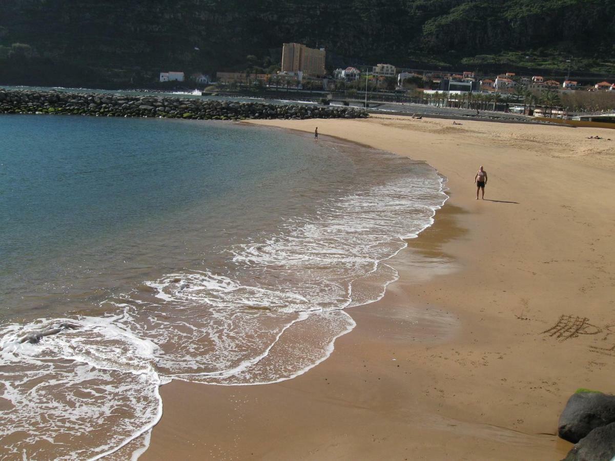 Apartment Machico Near The Beach Exterior photo